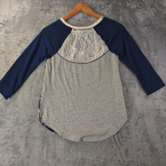 Women's XS Boho Patchwork Blue Print Lace Back Raglan Top 3/4 Sleeve Blouse - Picture 3 of 9